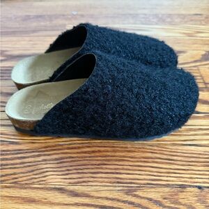 Seychelles Black Fuzzy Mules